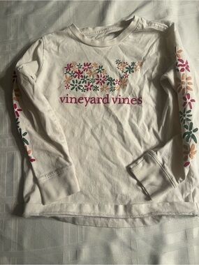 Vineyard vines long sleeve t shirt size 4T